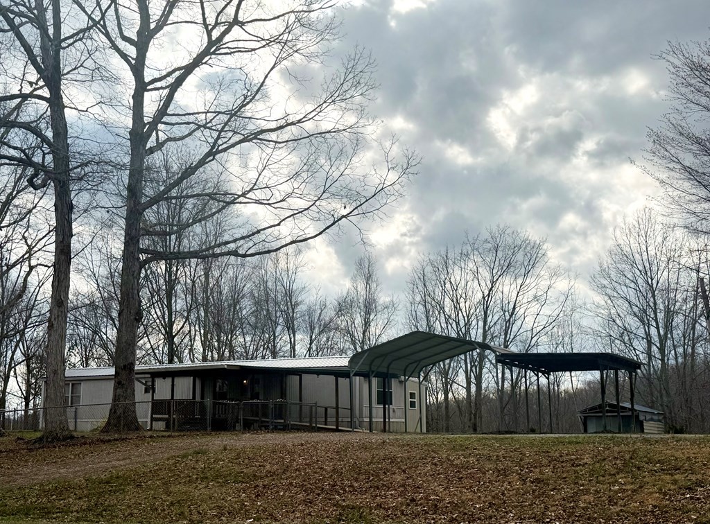 2191 Seven Knobs Road Gainesboro TN 38562