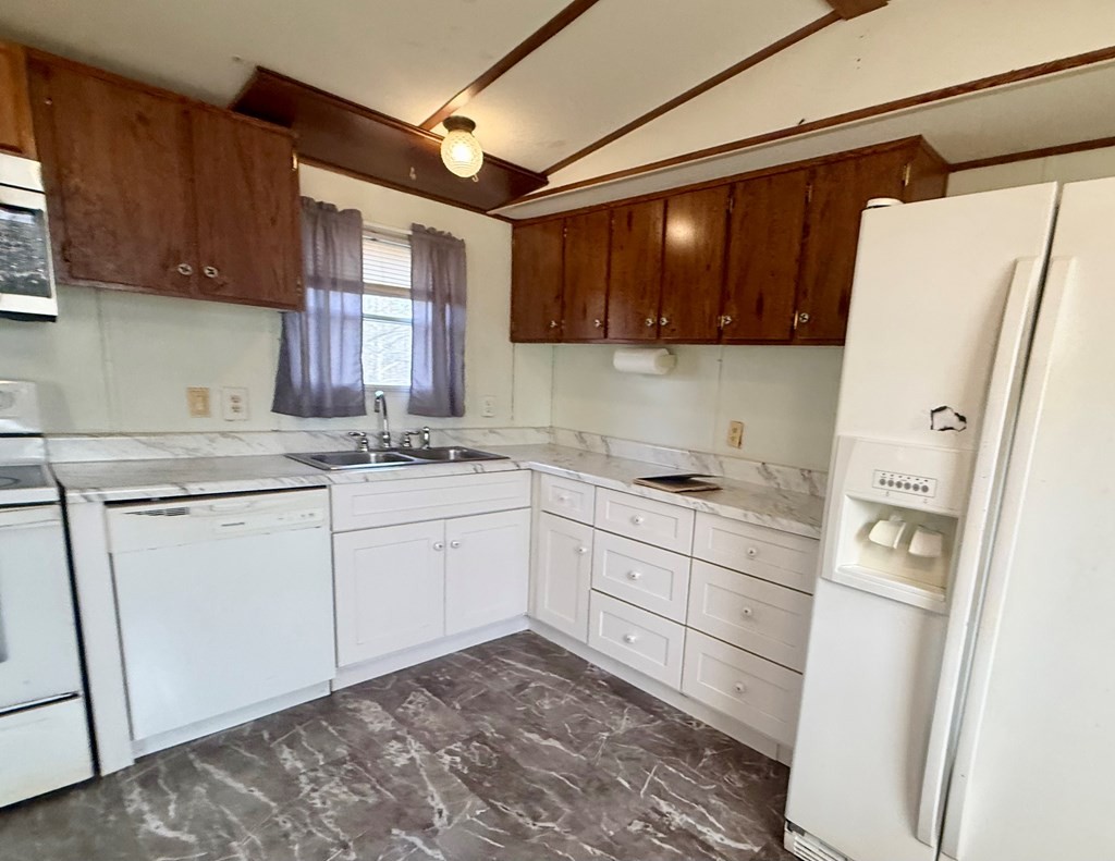 2191 Seven Knobs Road Gainesboro TN 38562