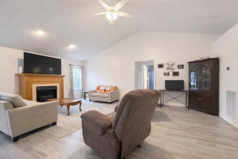 4109 Hartsville Pike Lebanon TN 37087