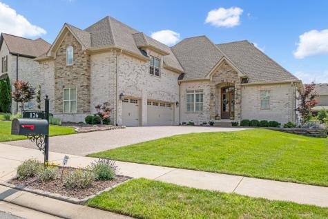 126 Thornwood Place Hendersonville TN 37075