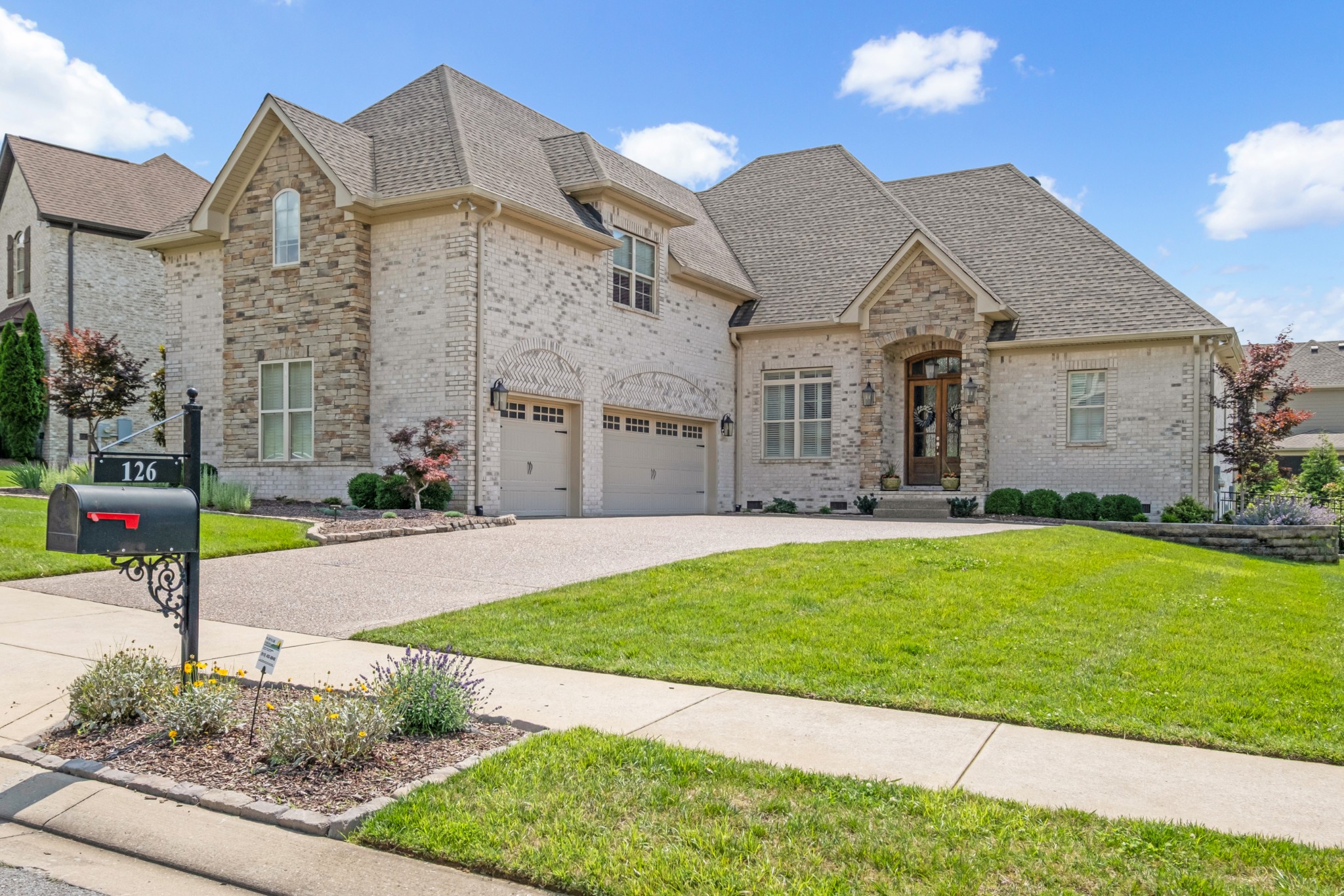 126 Thornwood Place Hendersonville TN 37075