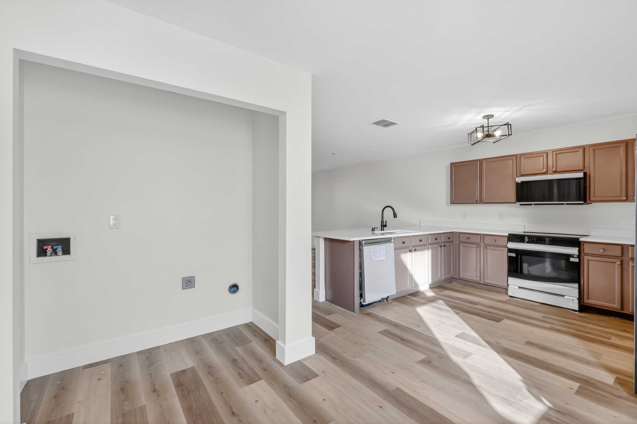 2006 Ethan Lane Antioch TN 37013