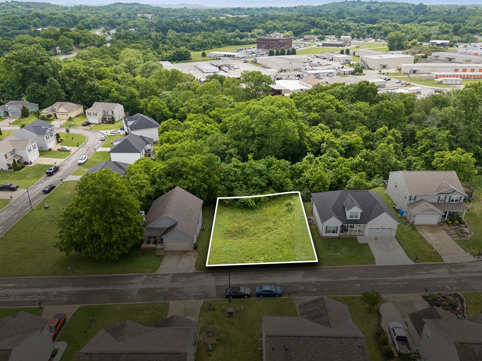 1243 Oxford Village Cove Columbia TN 38401