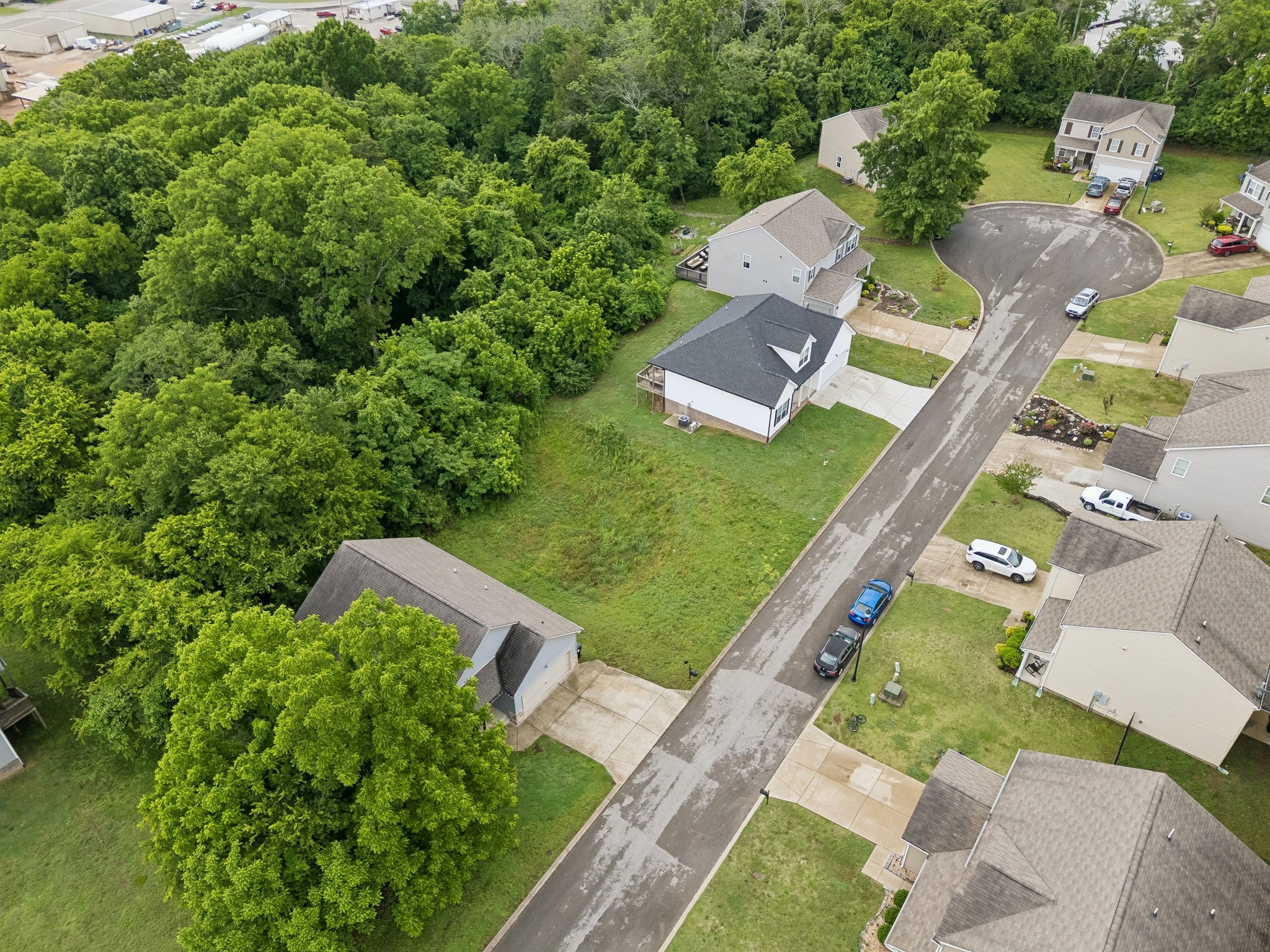1243 Oxford Village Cove Columbia TN 38401
