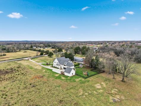4236 Sulphur Springs Road Murfreesboro TN 37129
