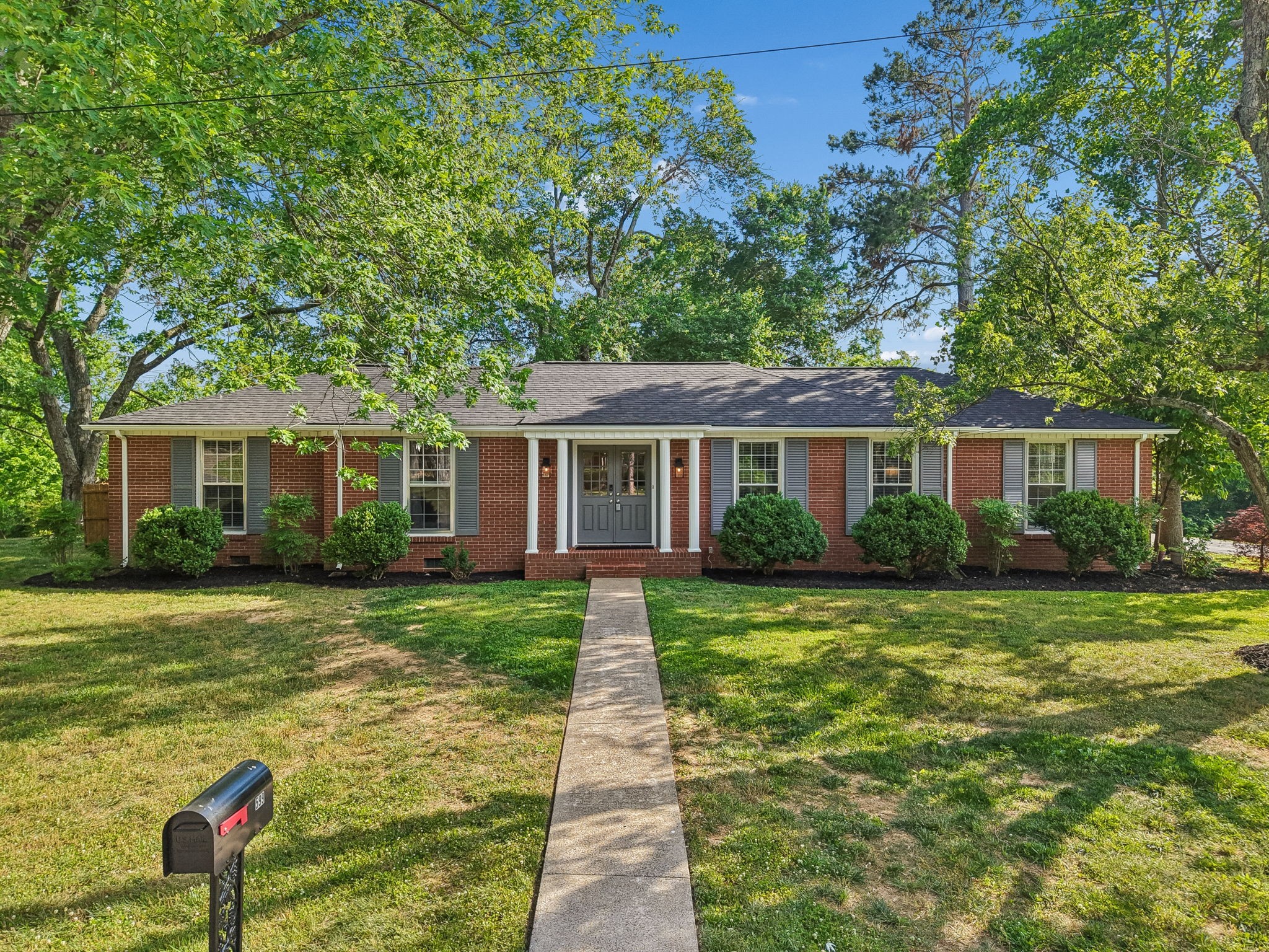 599 Harpeth Pkwy, E Nashville TN 37221