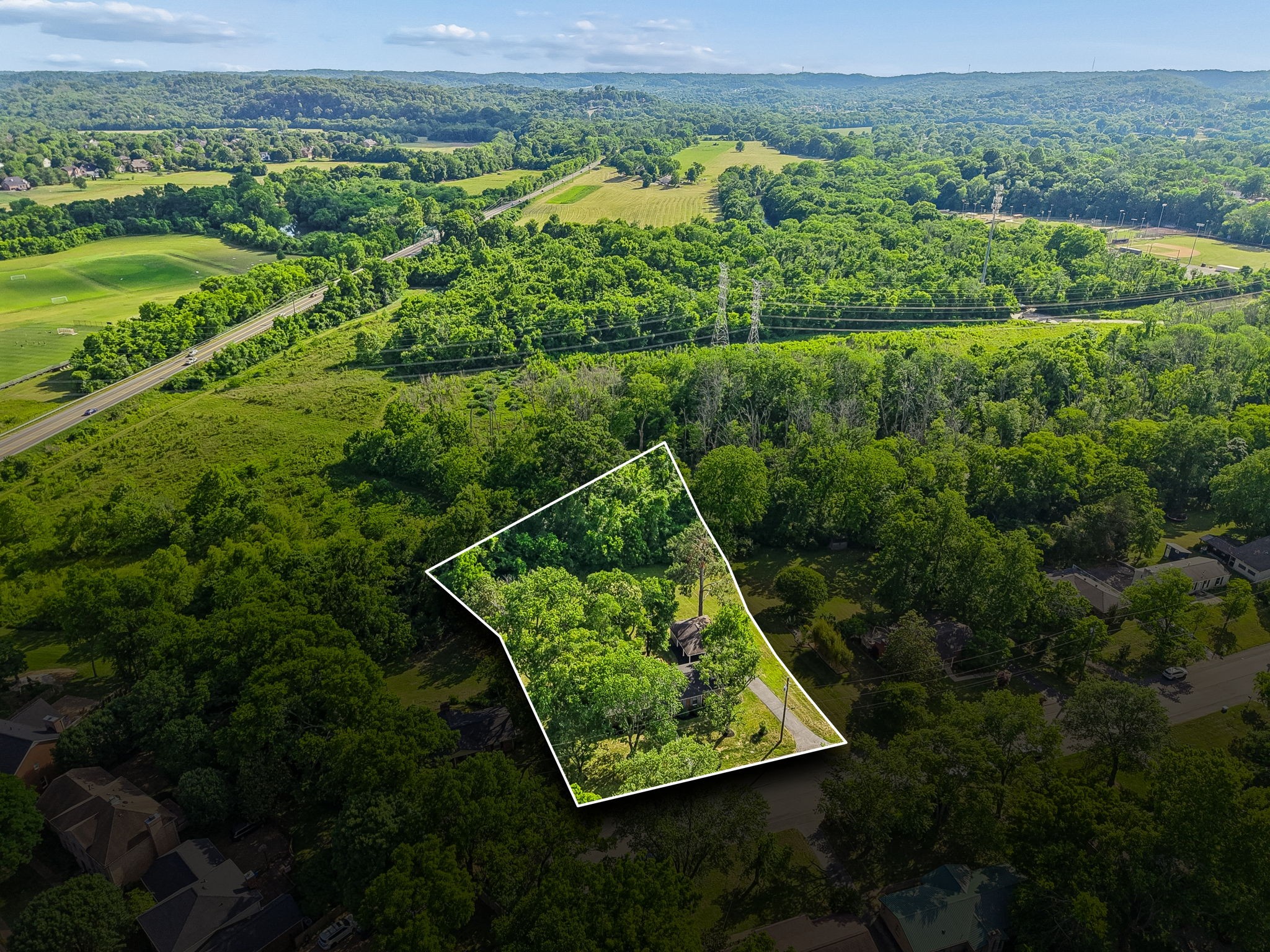 599 Harpeth Pkwy, E Nashville TN 37221