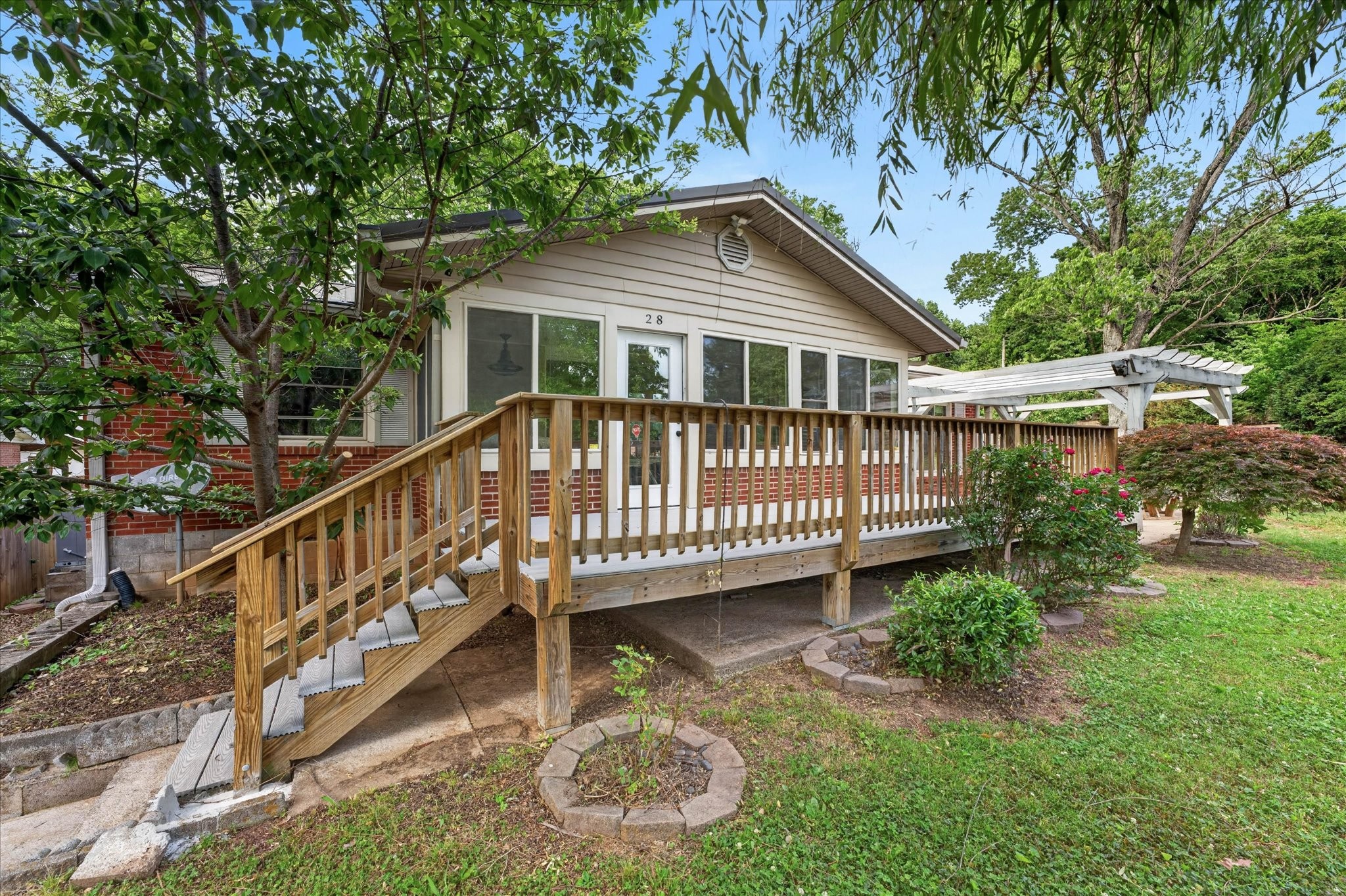 28 Hayes Street Clarksville TN 37040