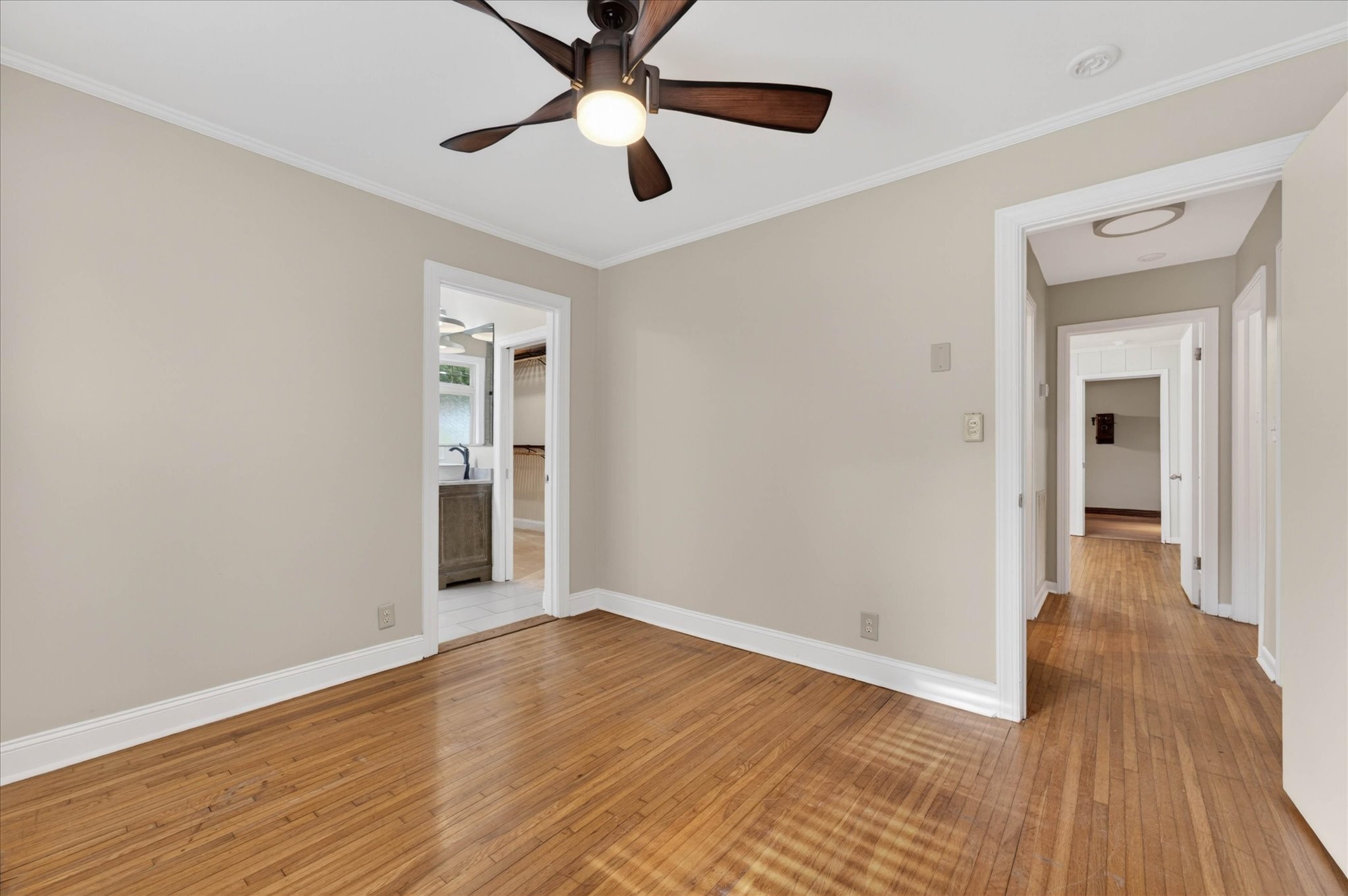28 Hayes Street Clarksville TN 37040