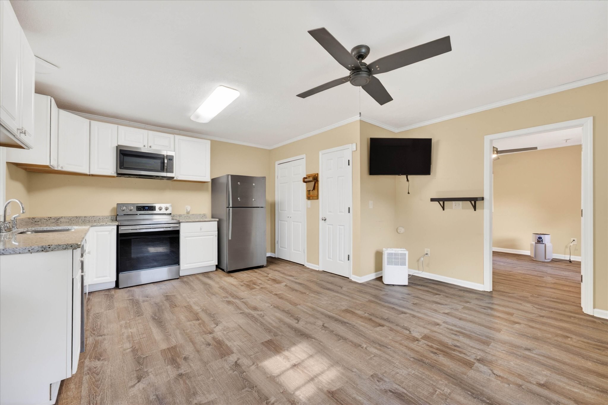 28 Hayes Street Clarksville TN 37040