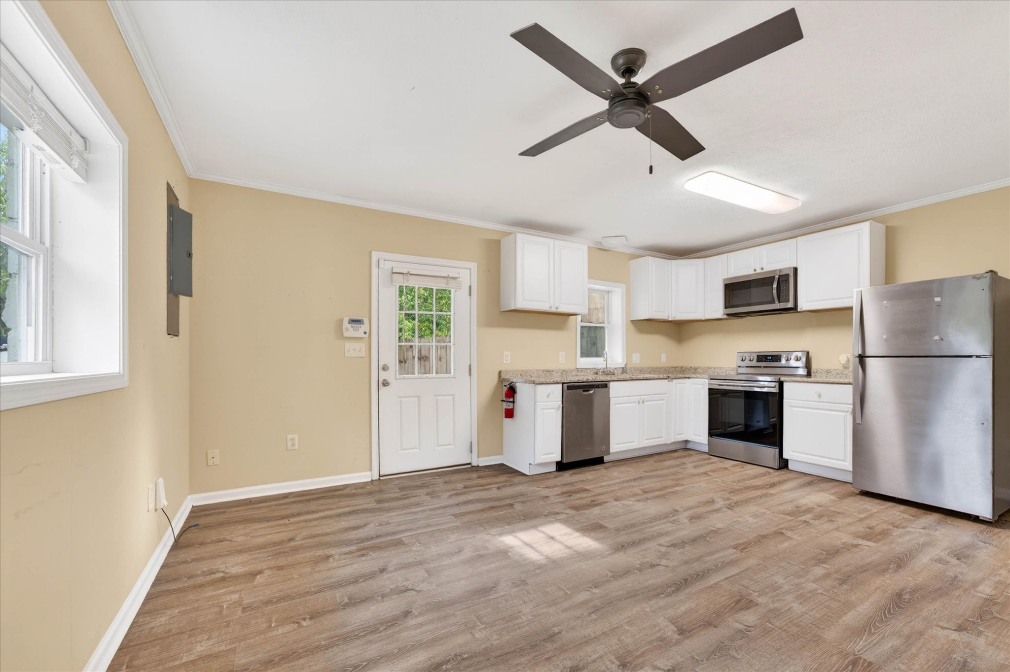 28 Hayes Street Clarksville TN 37040