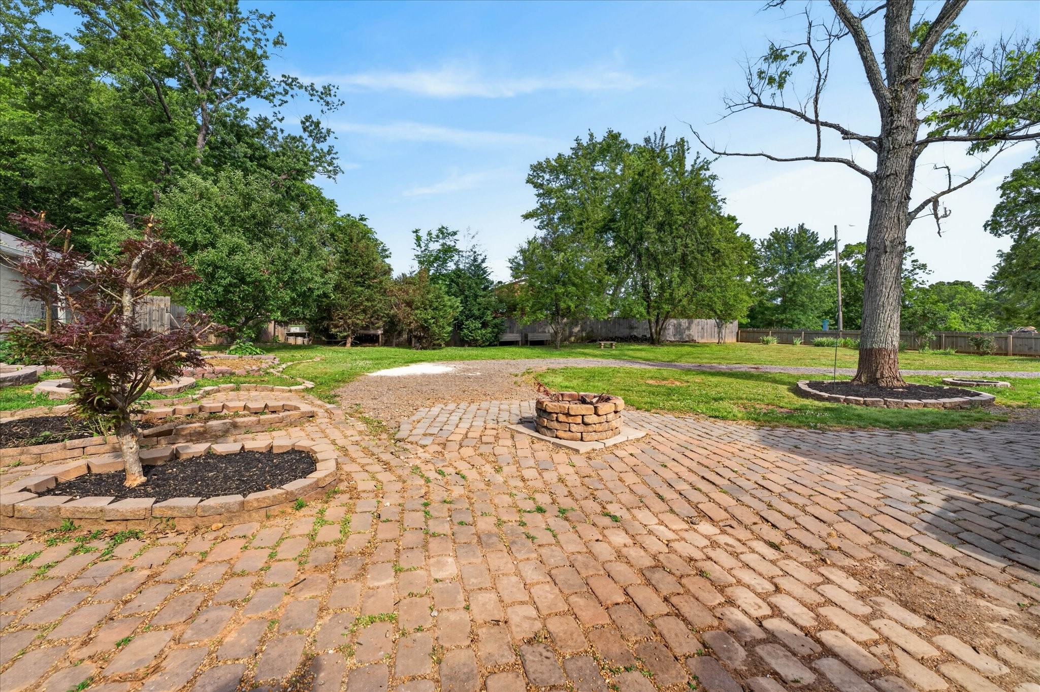 28 Hayes Street Clarksville TN 37040