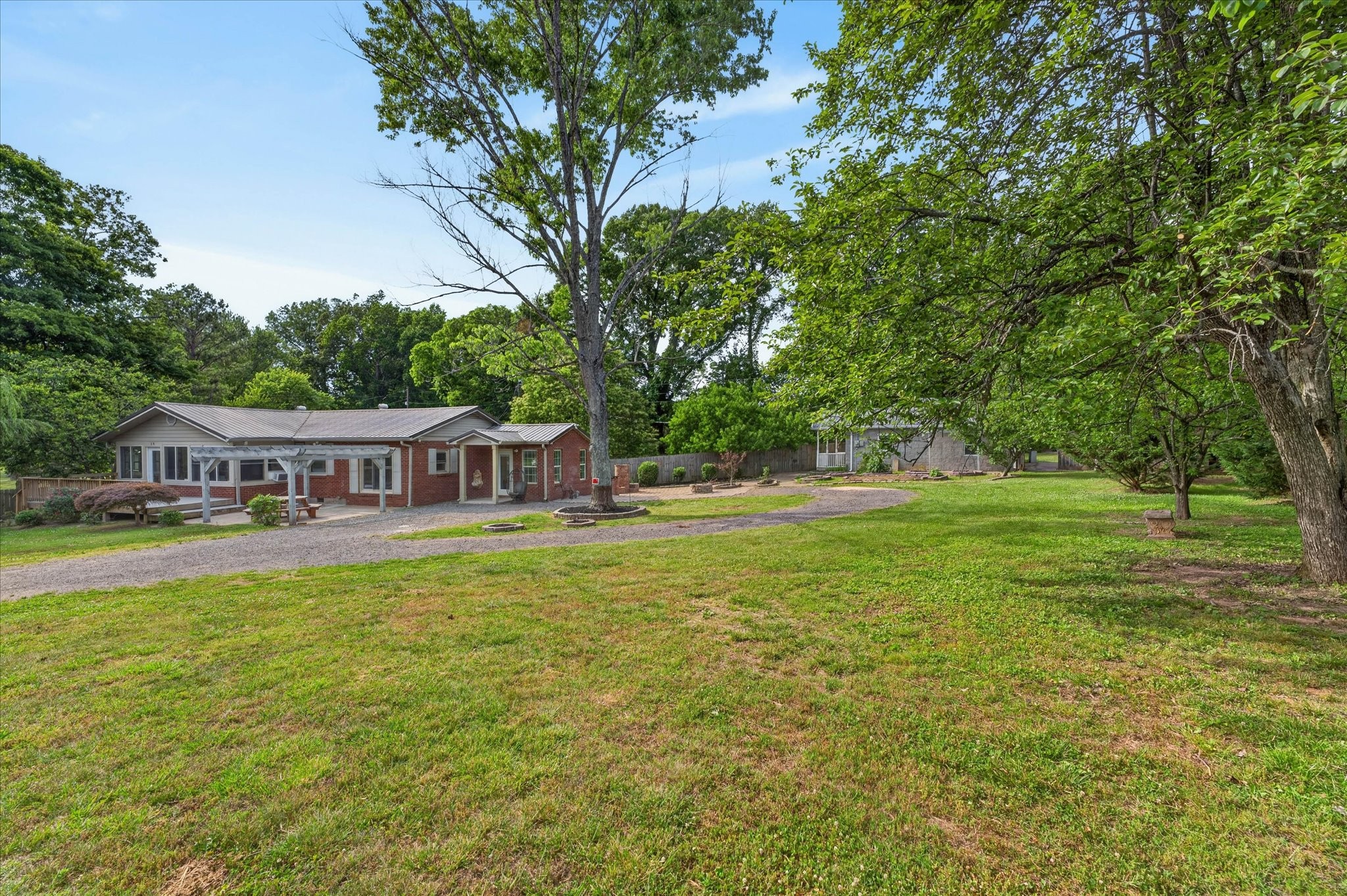 28 Hayes Street Clarksville TN 37040