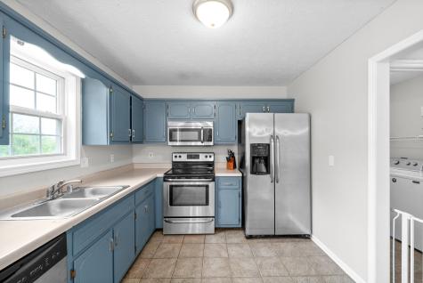 703 Artic Avenue Oak Grove KY 42262