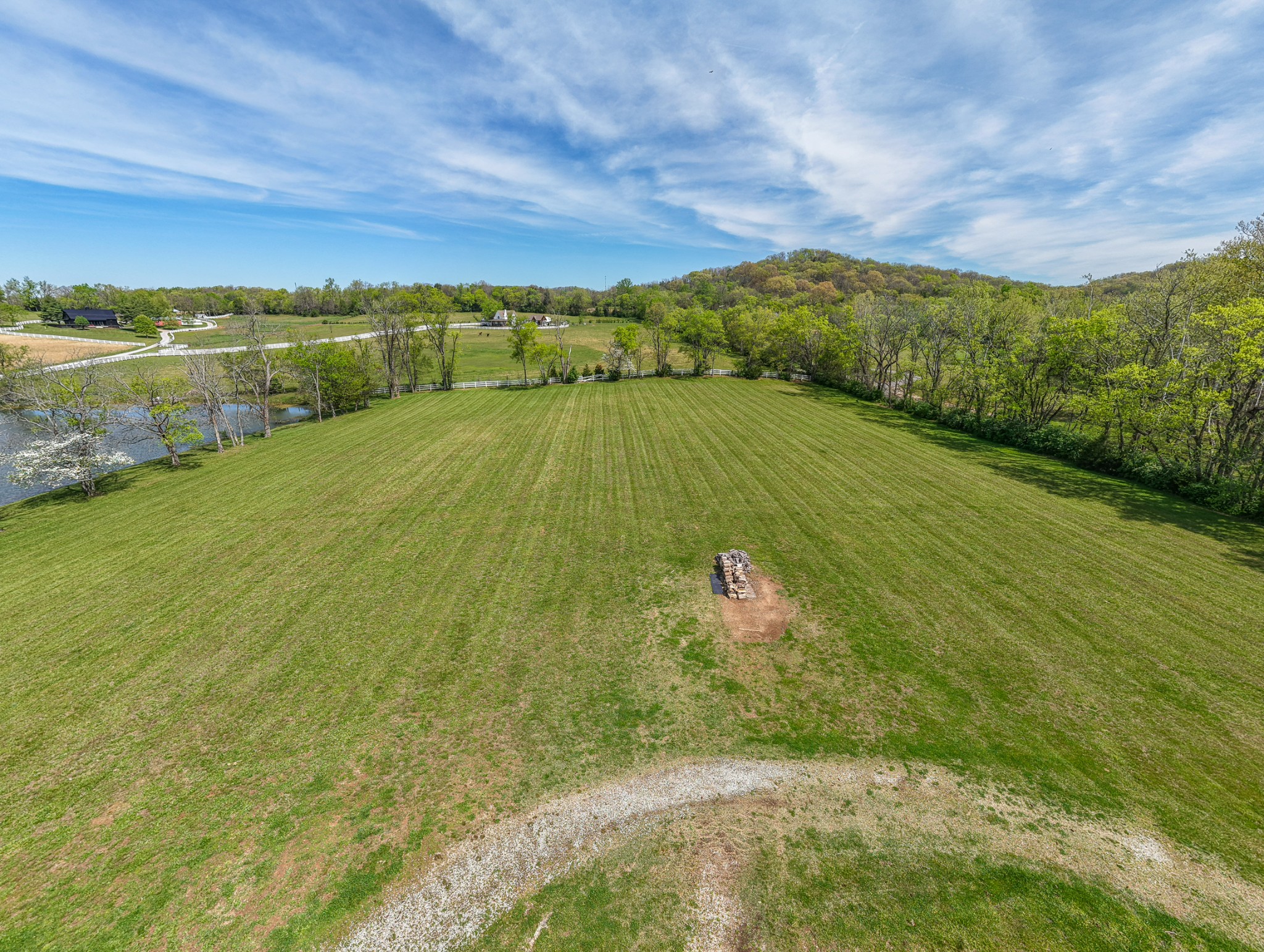 4676 Harpeth Peytonsville Road Thompsons Station TN 37179