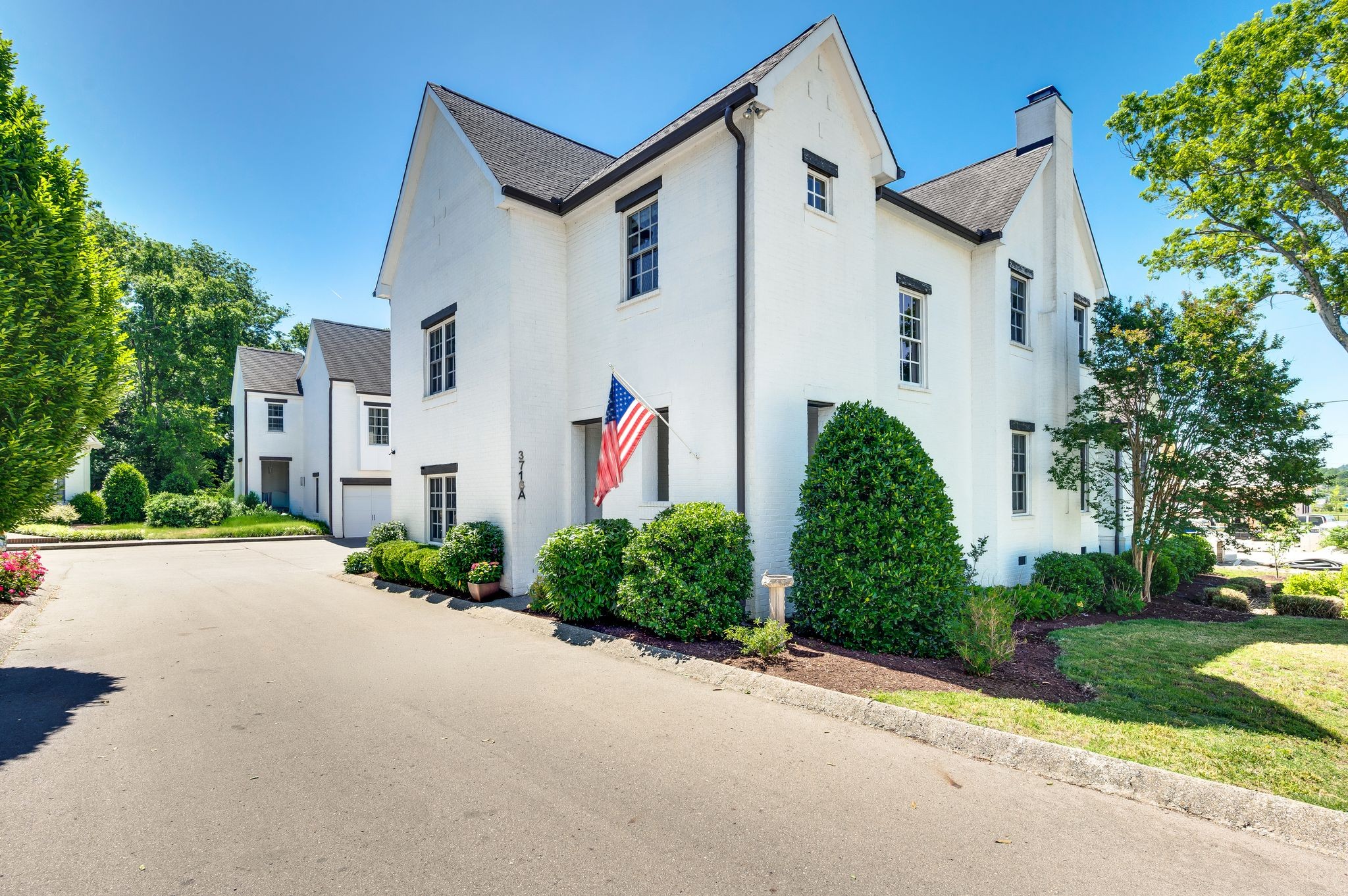 3716 Benham Avenue Nashville TN 37215