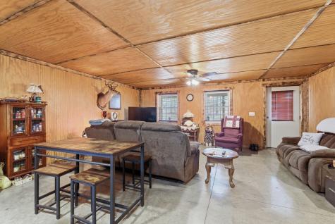 1978 Highland Bluff Trail Pelham TN 37366