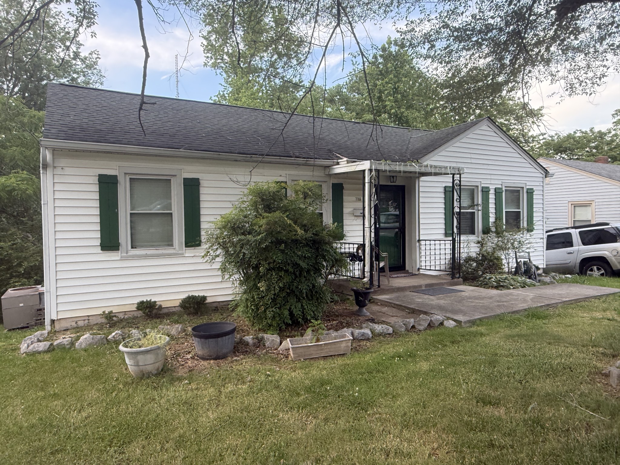 735 Woodmont Boulevard Clarksville TN 37040