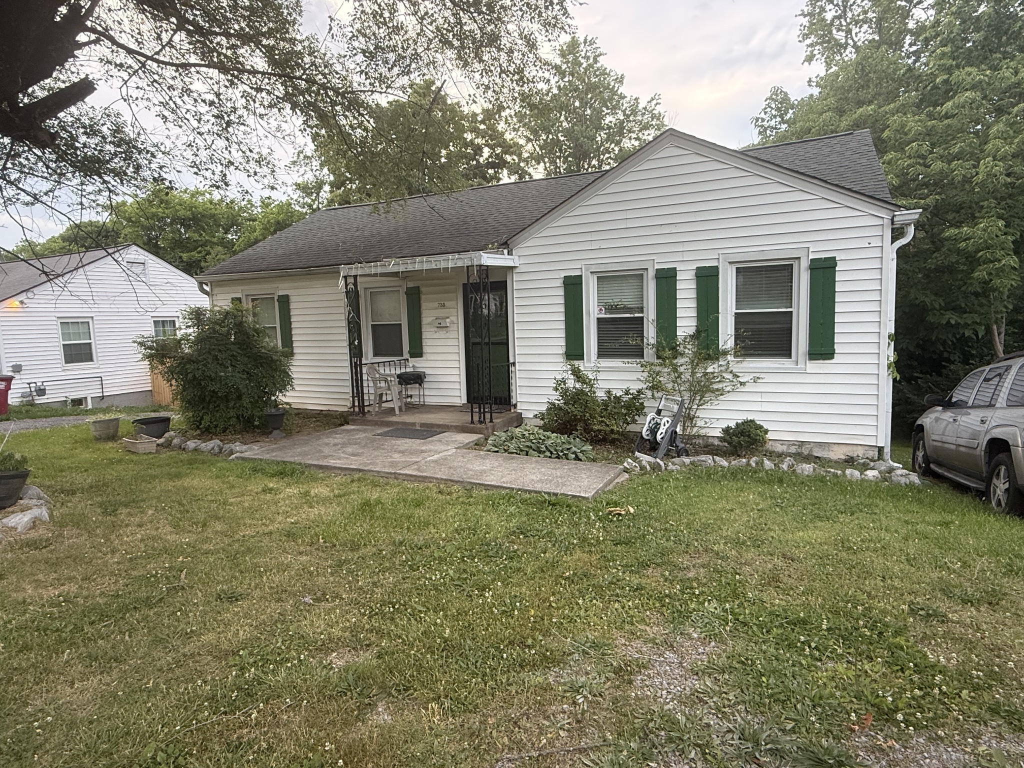 735 Woodmont Boulevard Clarksville TN 37040