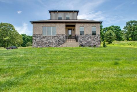 966 Hunters Lane Springfield TN 37172