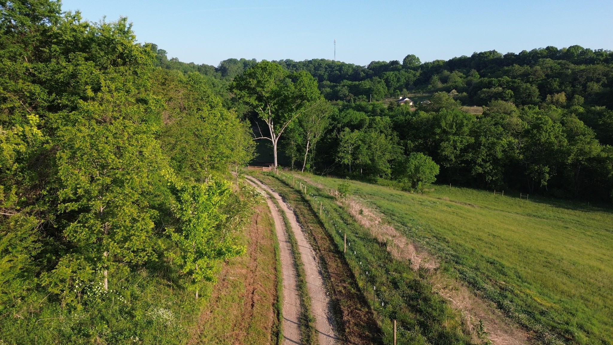 1820 New Highway 7 Columbia TN 38401
