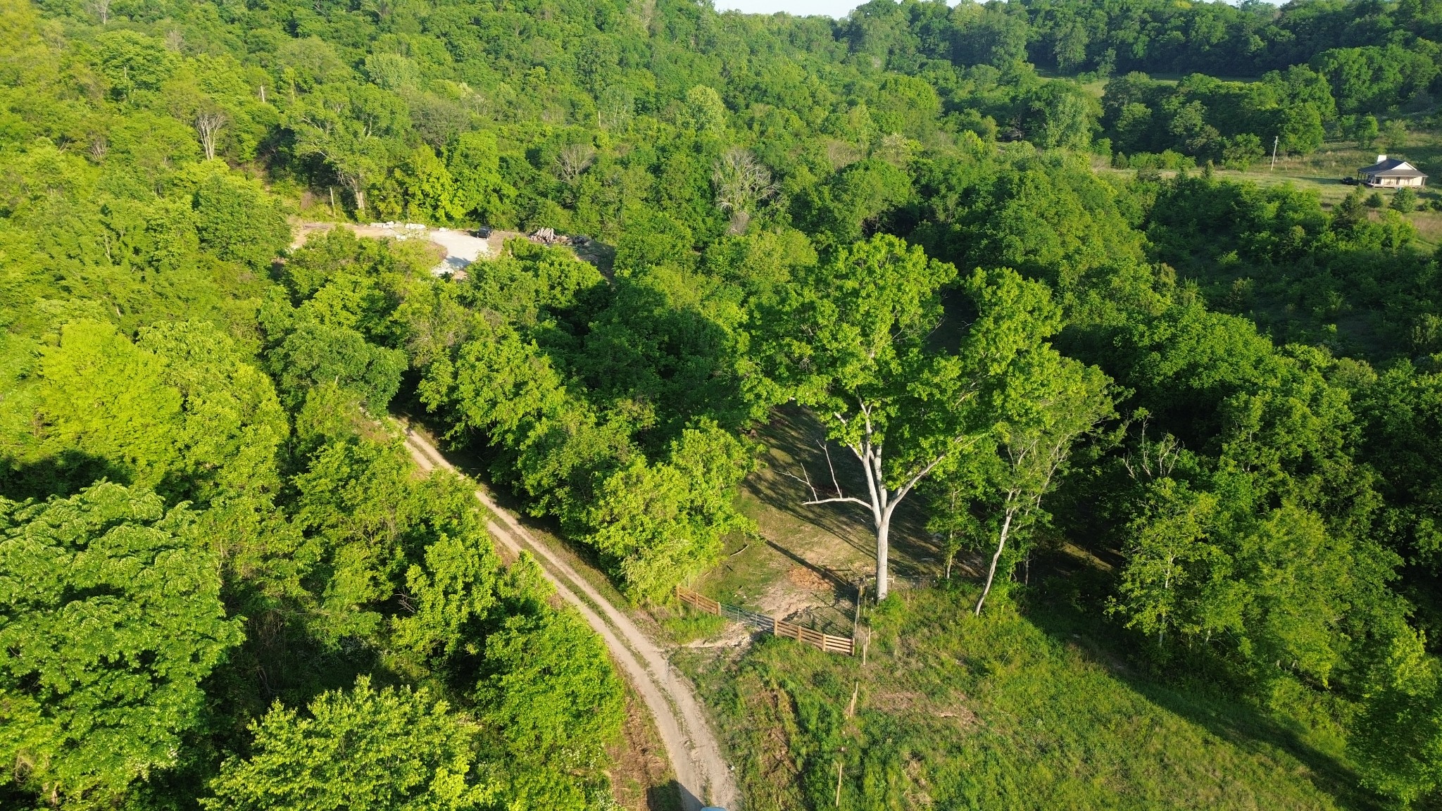 1820 New Highway 7 Columbia TN 38401