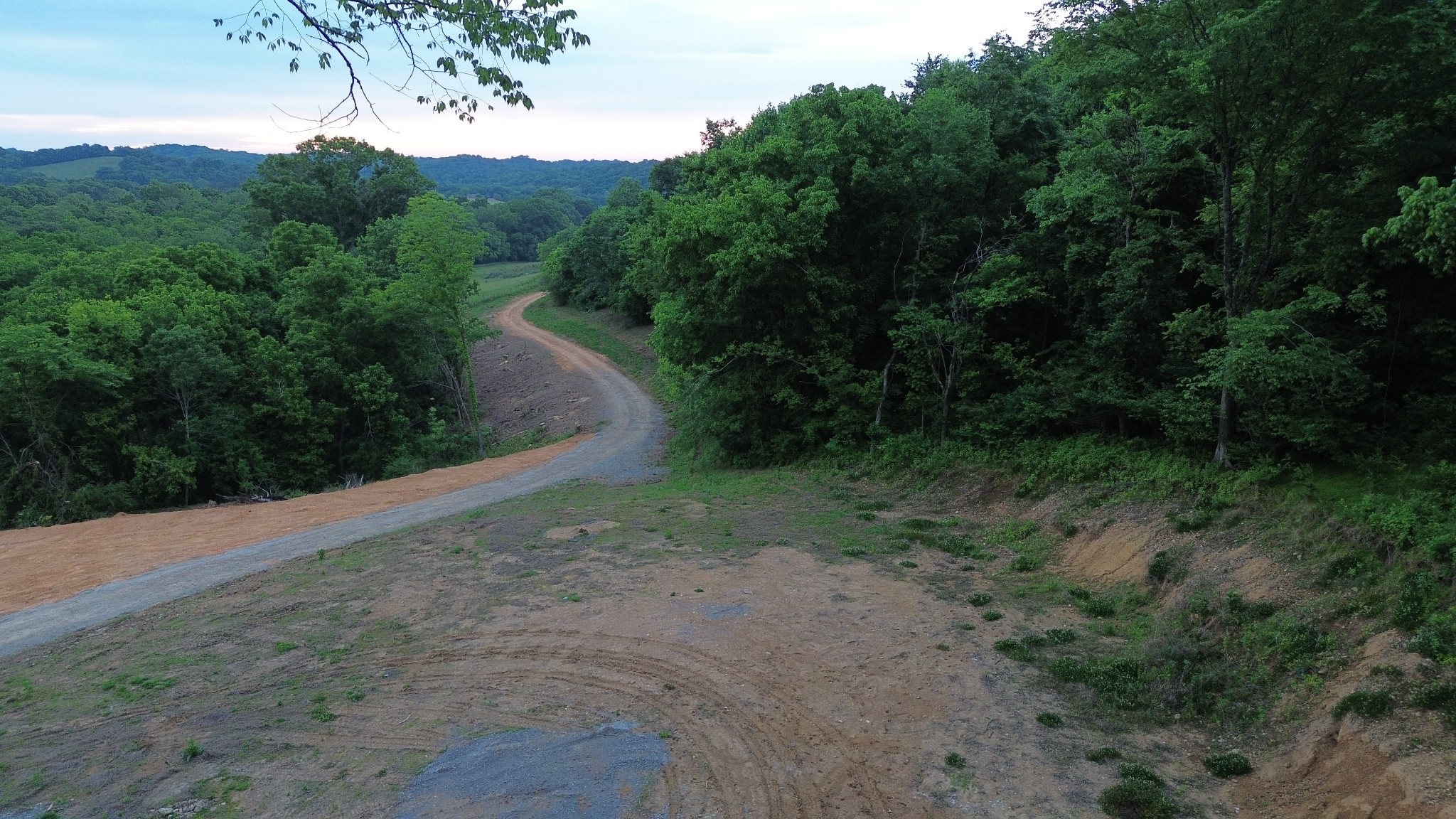 1820 New Highway 7 Columbia TN 38401
