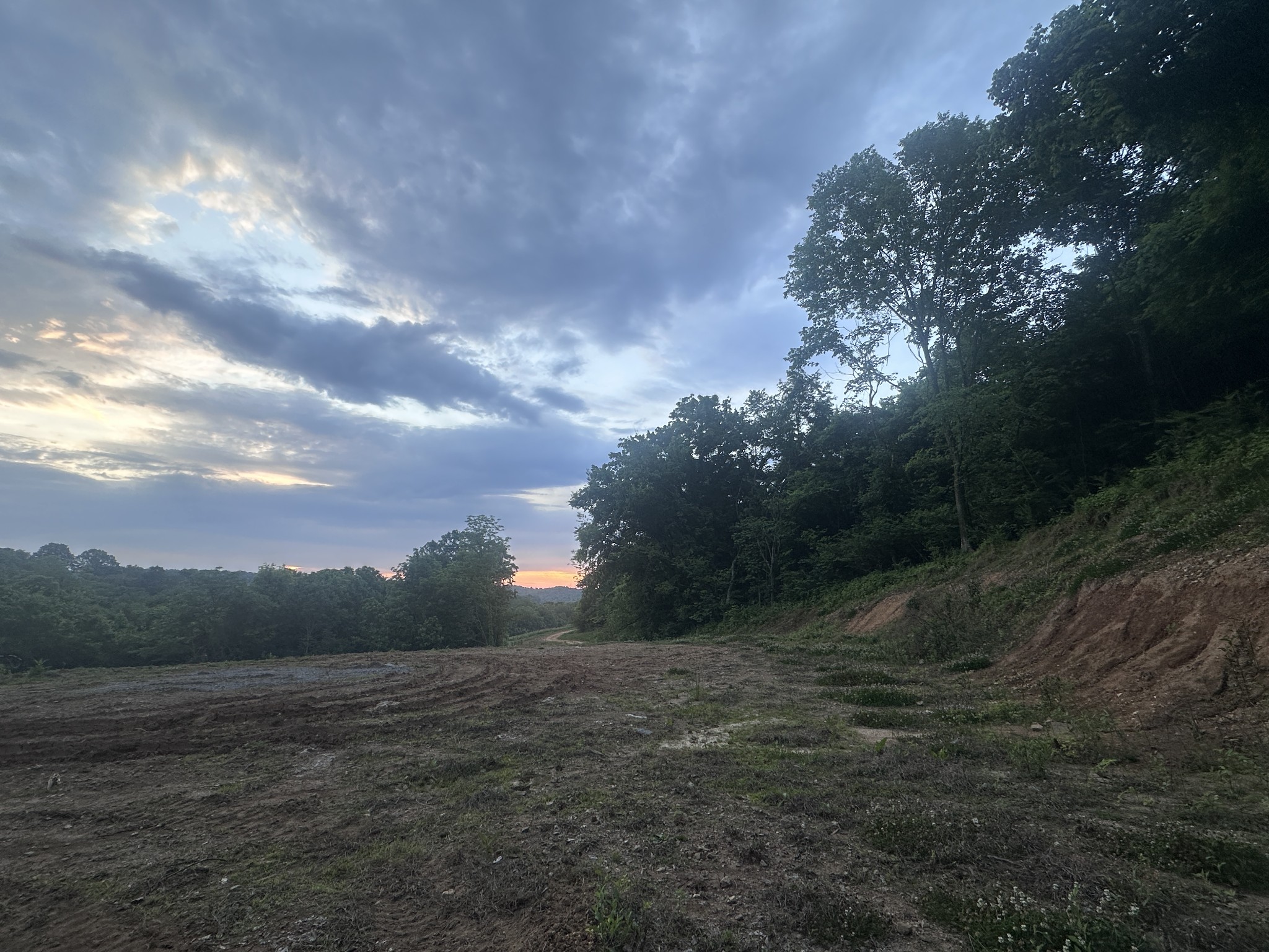 1820 New Highway 7 Columbia TN 38401