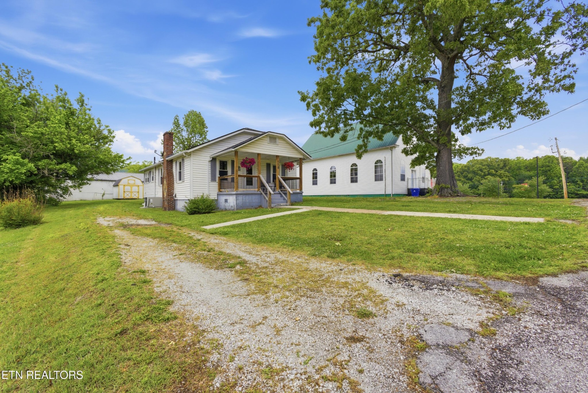 118 Woody Avenue Harriman TN 37748
