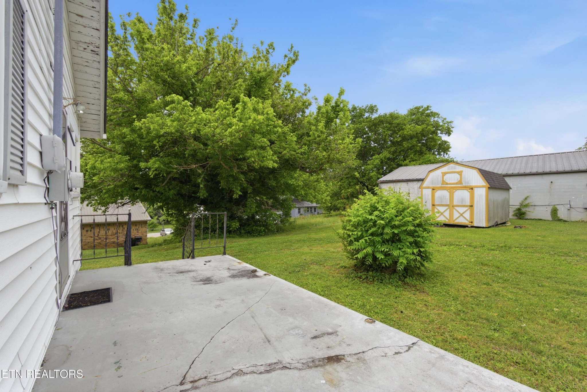 118 Woody Avenue Harriman TN 37748
