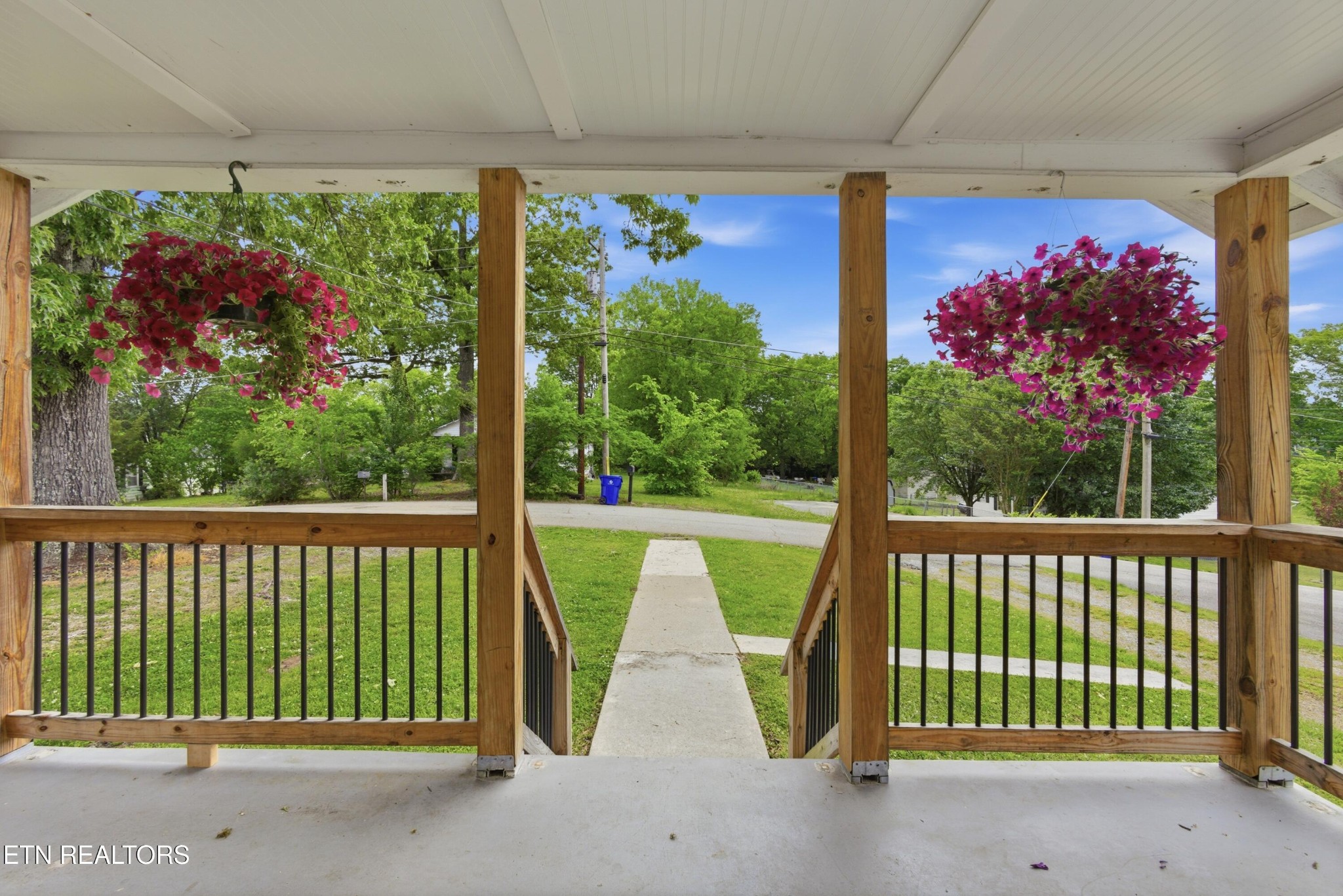 118 Woody Avenue Harriman TN 37748