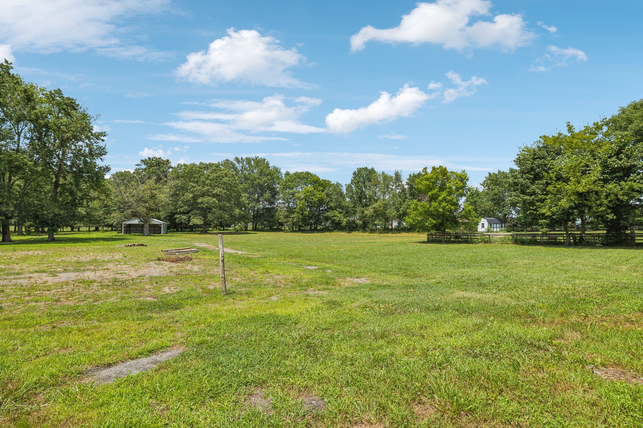 253 Halltown Road Cottontown TN 37048