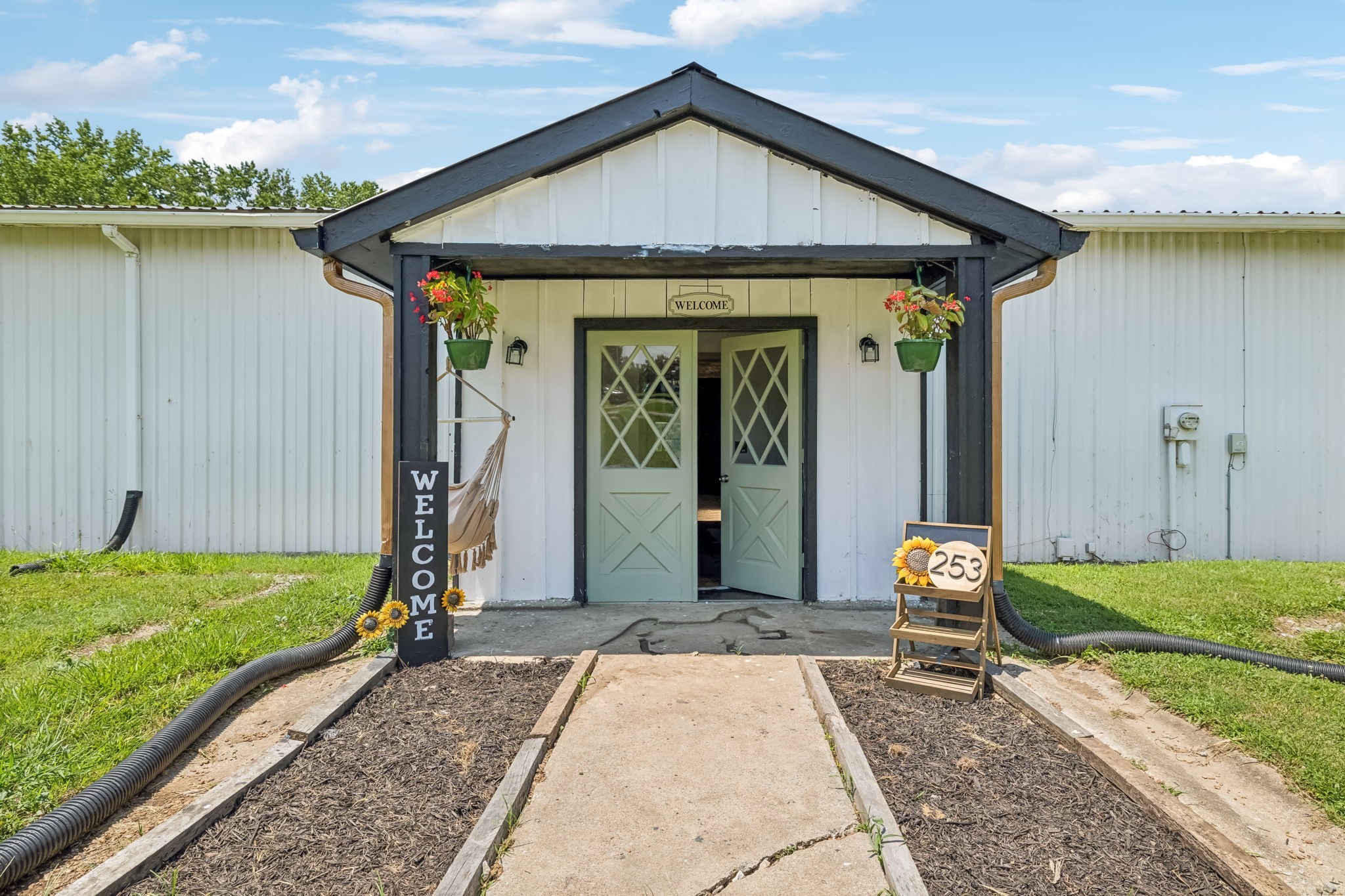 253 Halltown Road Cottontown TN 37048