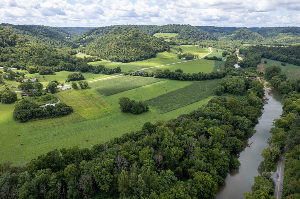 12493 Dodson Branch Gainesboro TN 38562