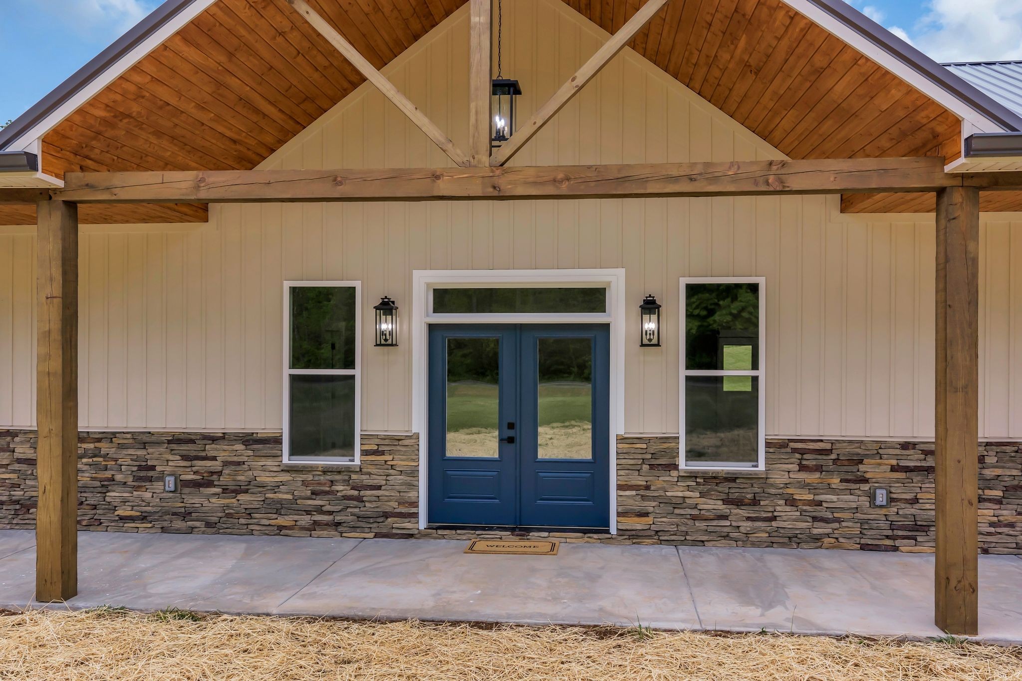 682 E Piney Road, E Dickson TN 37055