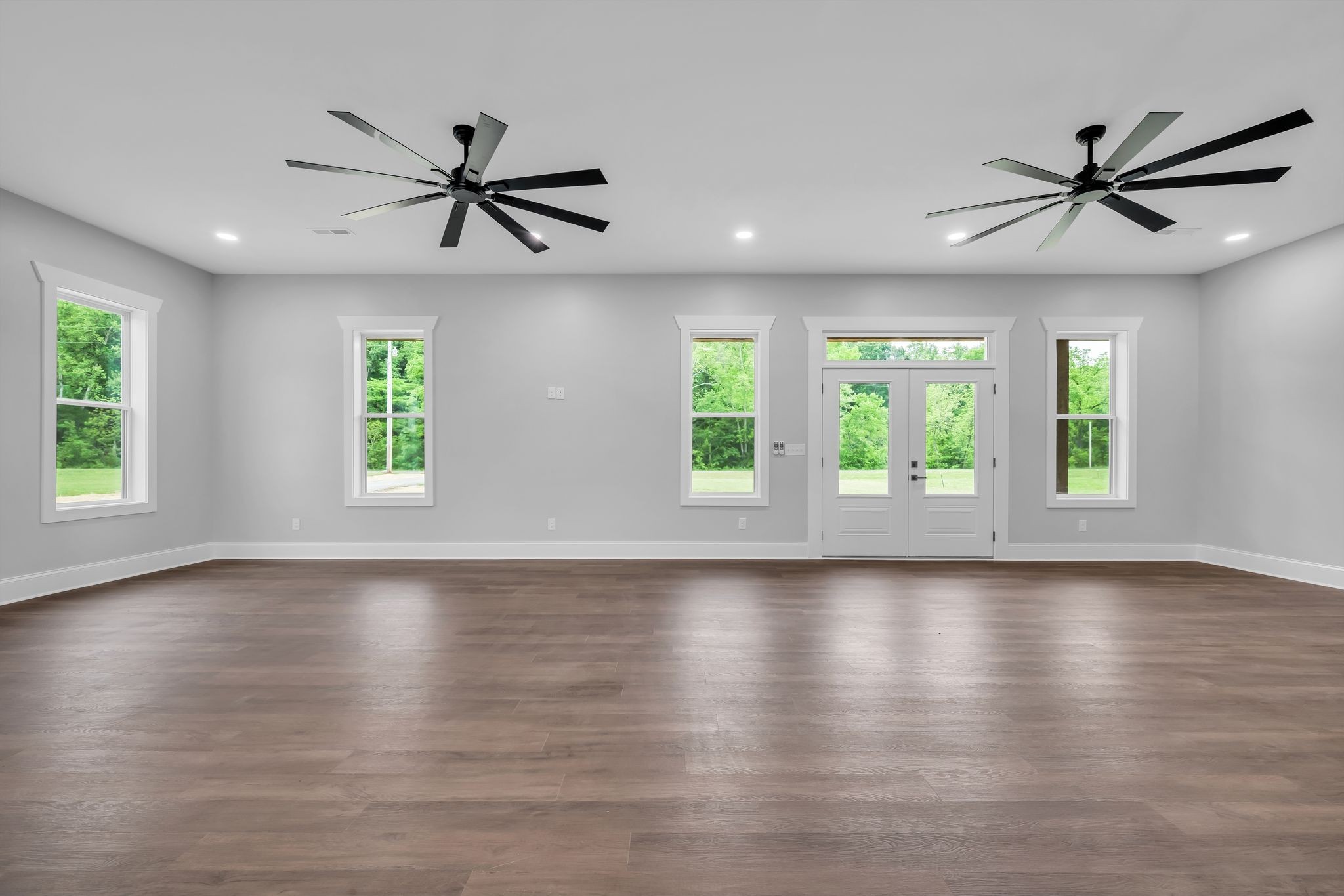 682 E Piney Road, E Dickson TN 37055