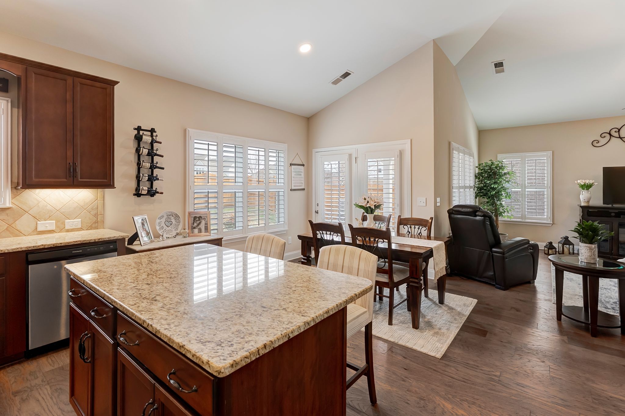 1326 Whispering Oaks Drive Lebanon TN 37090