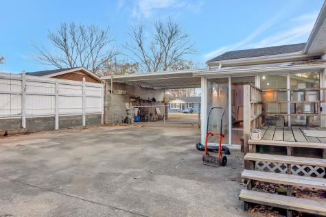 142 W Park Drive Clarksville TN 37043