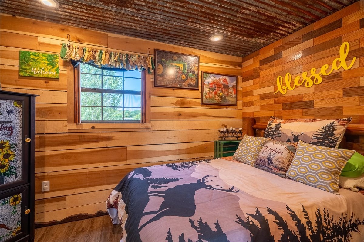 194 Creekside Lane Westpoint TN 38486