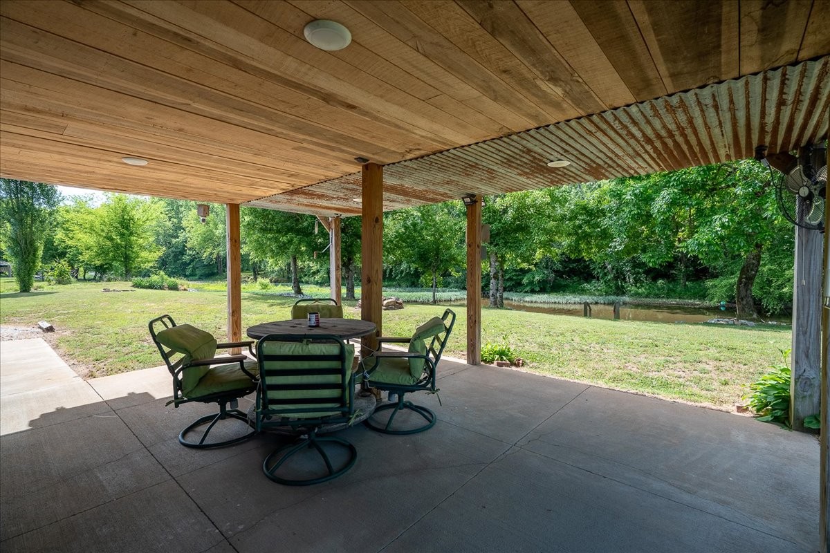194 Creekside Lane Westpoint TN 38486