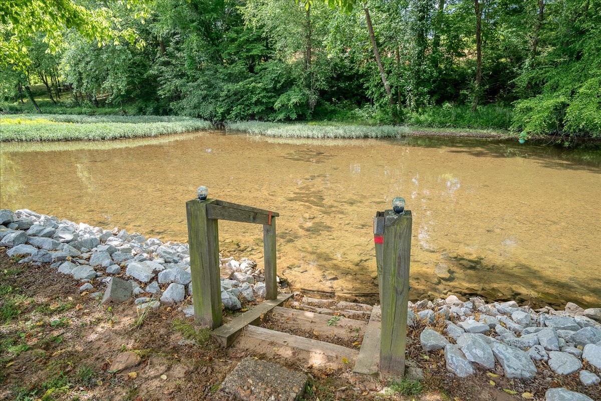194 Creekside Lane Westpoint TN 38486