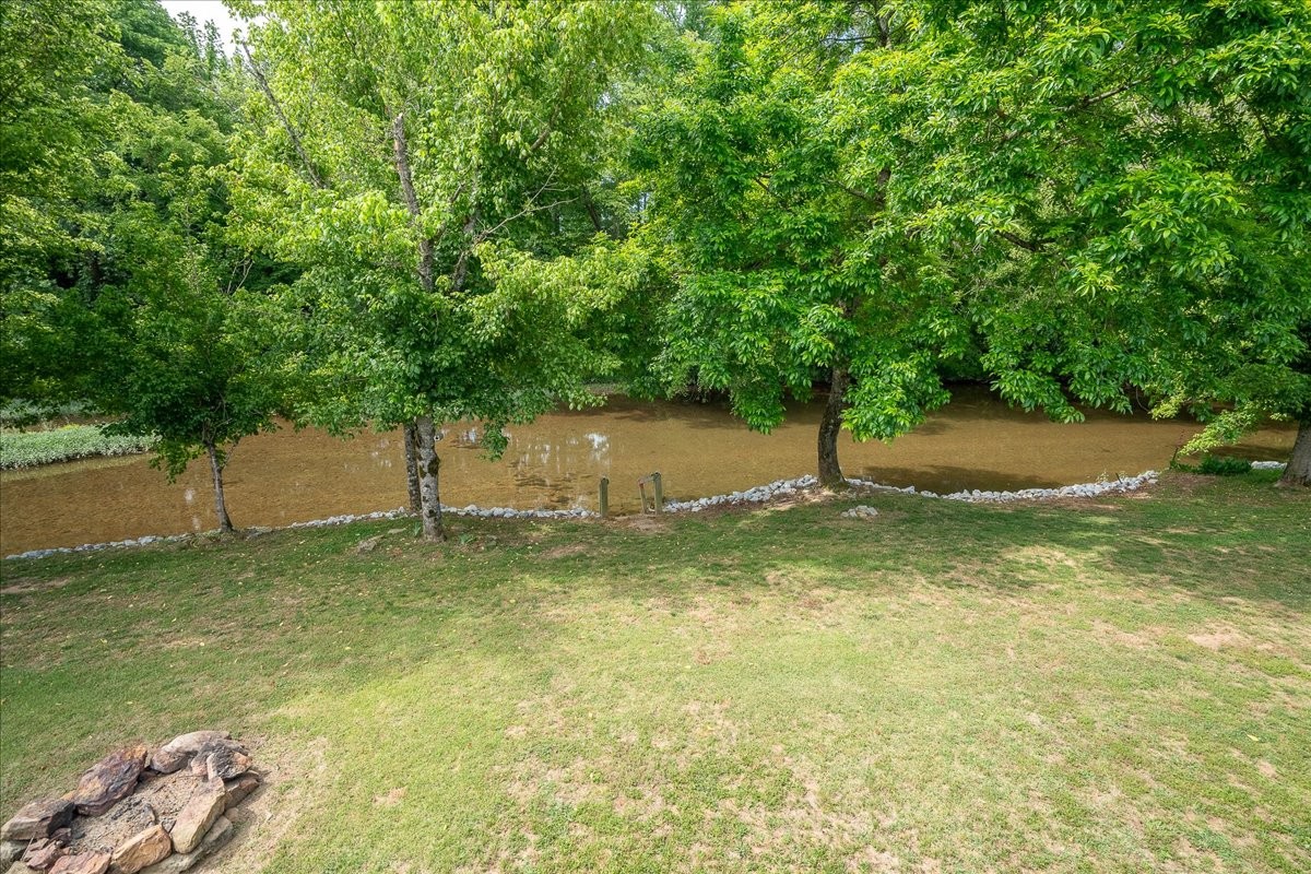 194 Creekside Lane Westpoint TN 38486