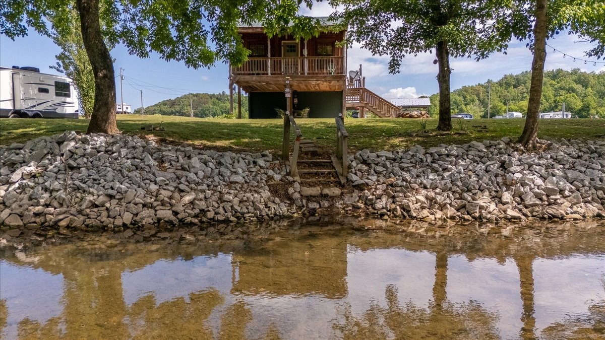 194 Creekside Lane Westpoint TN 38486