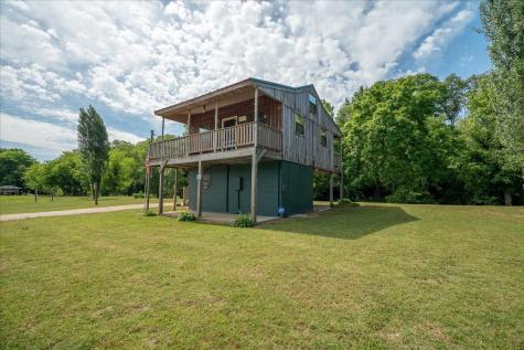 194 Creekside Lane Westpoint TN 38486