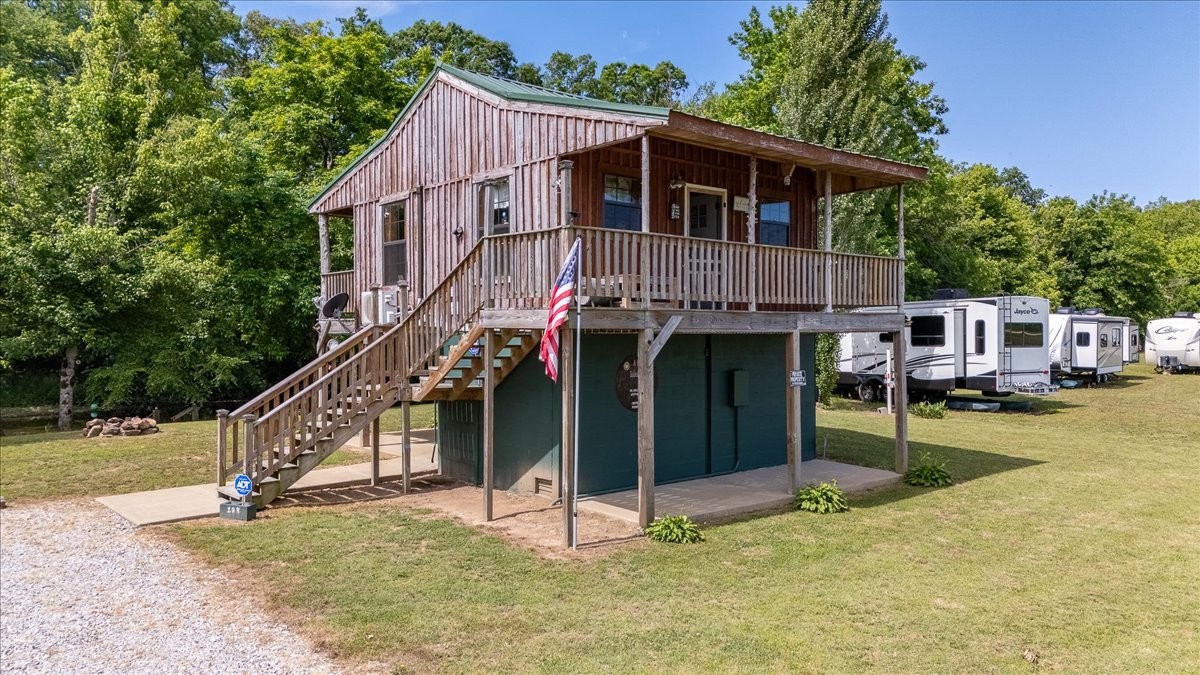 194 Creekside Lane Westpoint TN 38486