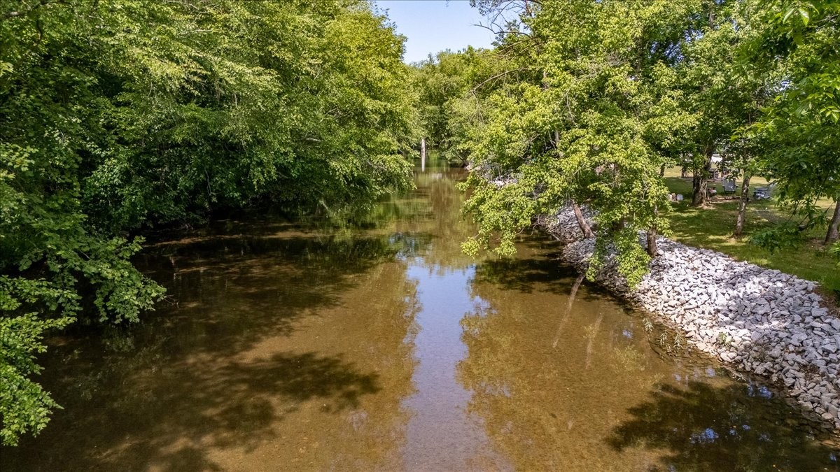 194 Creekside Lane Westpoint TN 38486