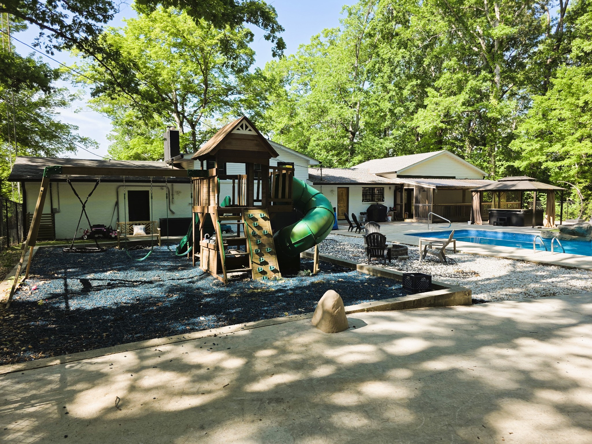 1975 Kelly Road Holladay TN 38341