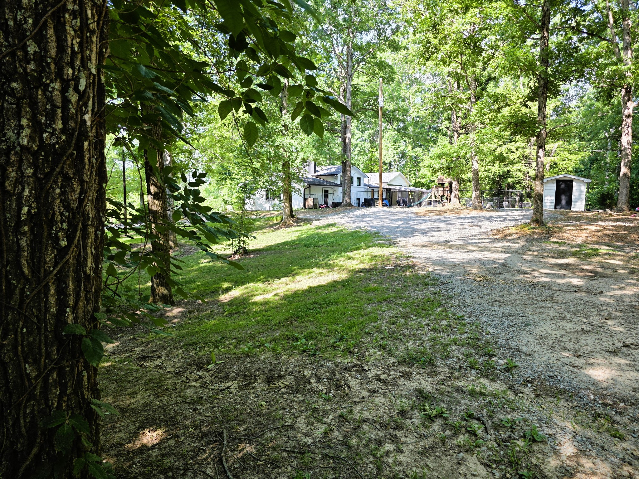 1975 Kelly Road Holladay TN 38341