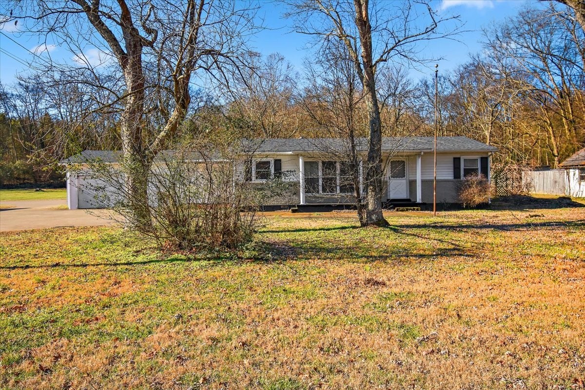 1077 Slaters Creek Road Goodlettsville TN 37072