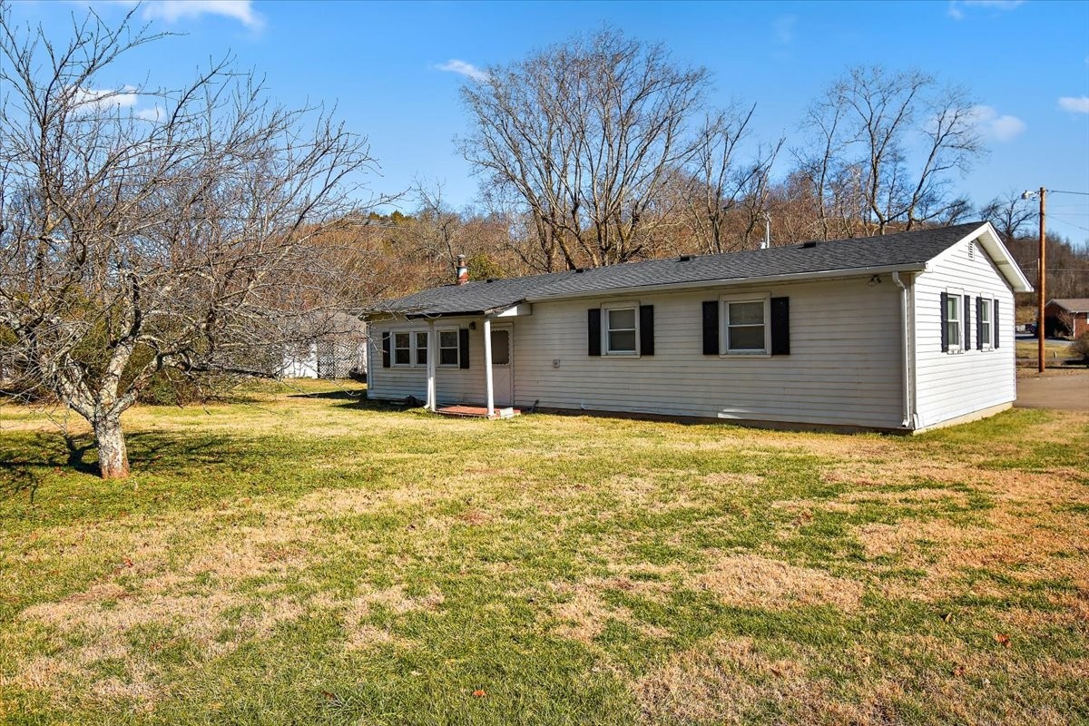 1077 Slaters Creek Road Goodlettsville TN 37072